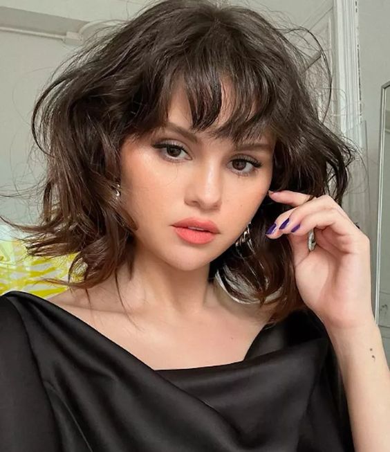 wispy bangs selena gomez